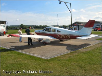 G-BNYB - Click to view high resolution version